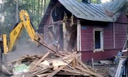 Искусство демонтажа: Как безопасно и эффективно разобрать дом